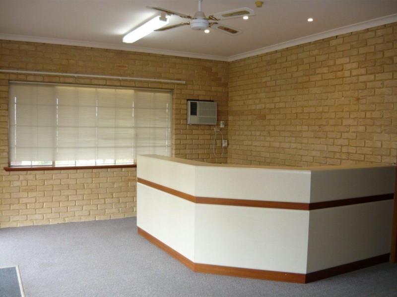69 Pinjarra Road, Mandurah WA 6210