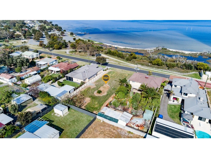 68 Flinders St, Falcon WA 6210