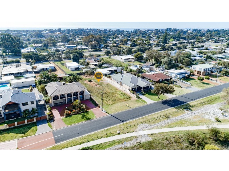 68 Flinders St, Falcon WA 6210