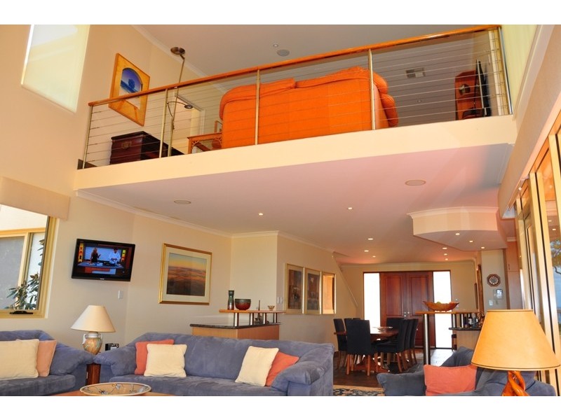 15 Chimneys Retreat, Erskine WA 6210