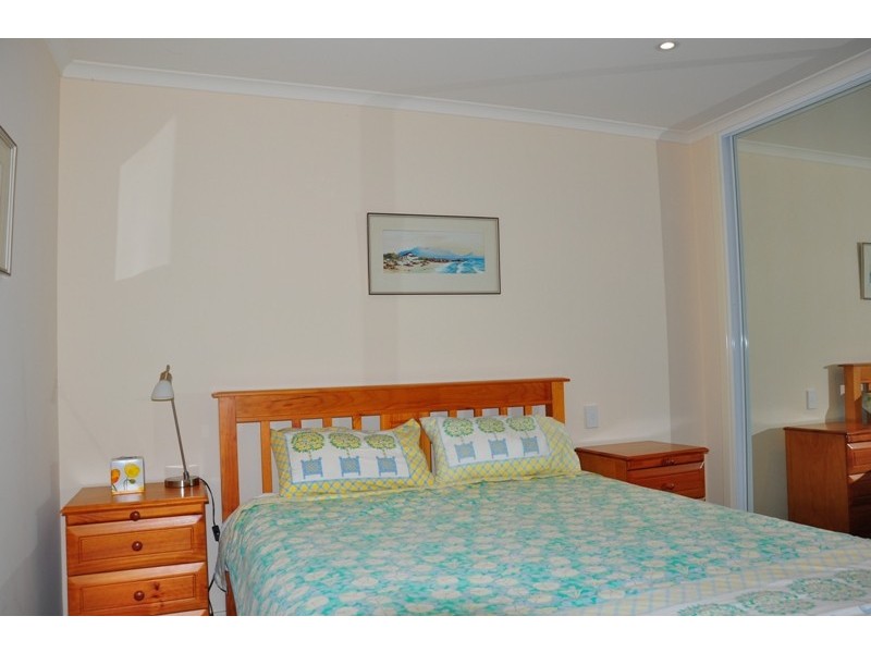 15 Chimneys Retreat, Erskine WA 6210