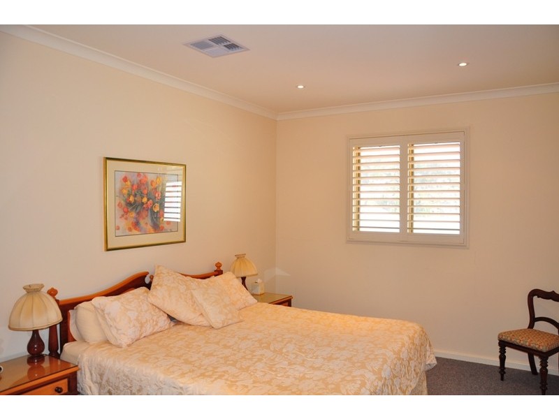 15 Chimneys Retreat, Erskine WA 6210