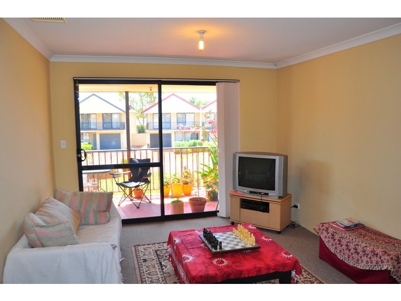 19/ 70 Waldron Boulevard, Greenfields WA 6210