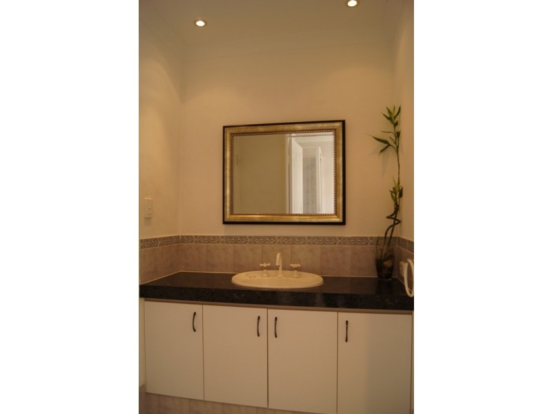 17 Hudson Drive, Dudley Park WA 6210