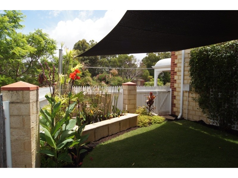 30 Banksia Tce, South Yunderup WA 6208