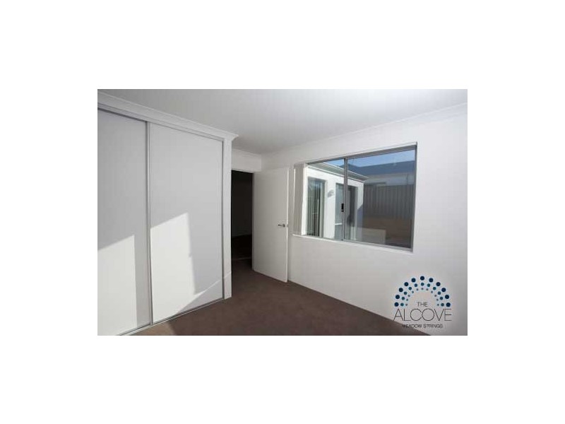 3 Chadwell Close, Meadow Springs WA 6210