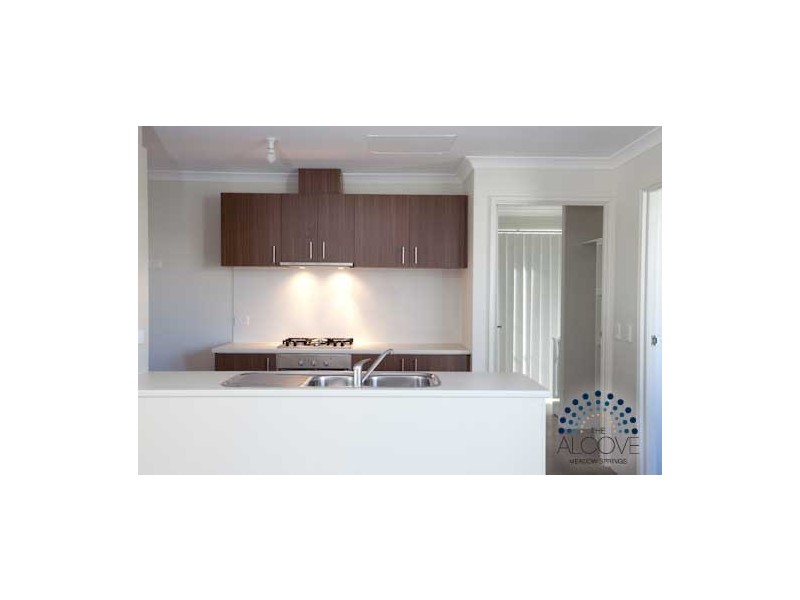 17 Chadwell Close, Meadow Springs WA 6210