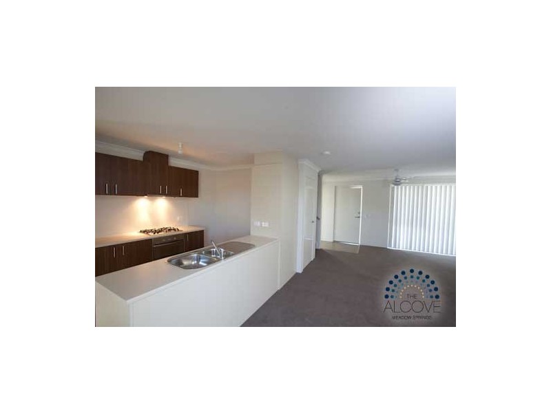 25 Elkridge Turn, Meadow Springs WA 6210