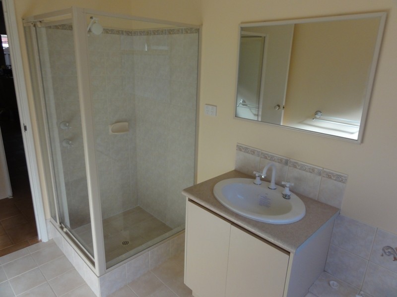 8 Eiffel Crescent, Port Kennedy WA 6172