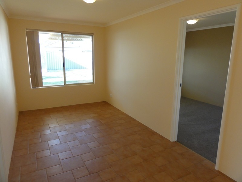 8 Eiffel Crescent, Port Kennedy WA 6172