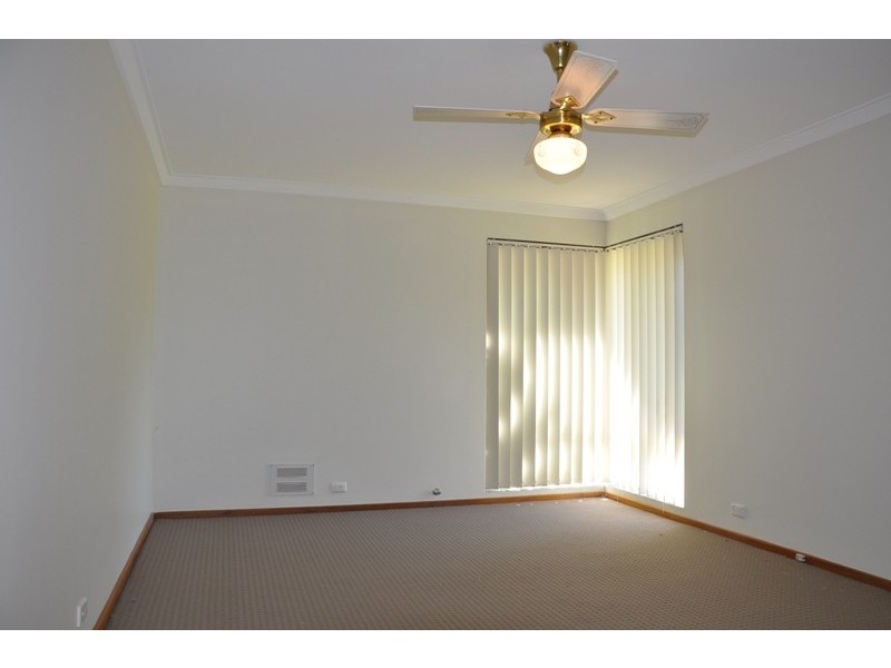 4/15 Hall St, Mandurah WA 6210
