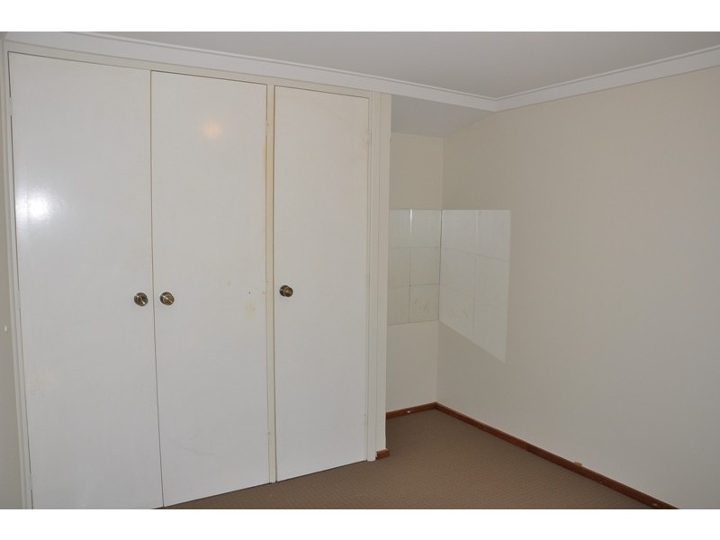 4/15 Hall St, Mandurah WA 6210