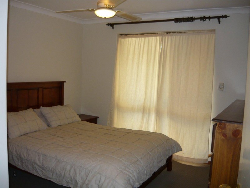 5 Evandale Street, Dudley Park WA 6210