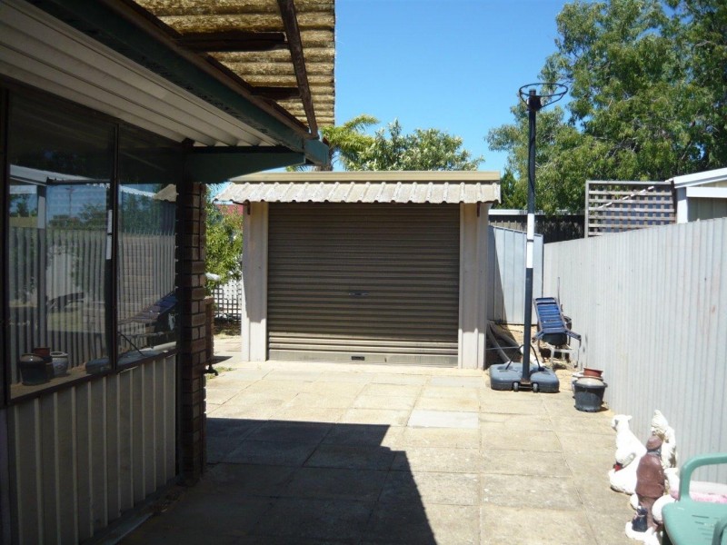 5 Evandale Street, Dudley Park WA 6210