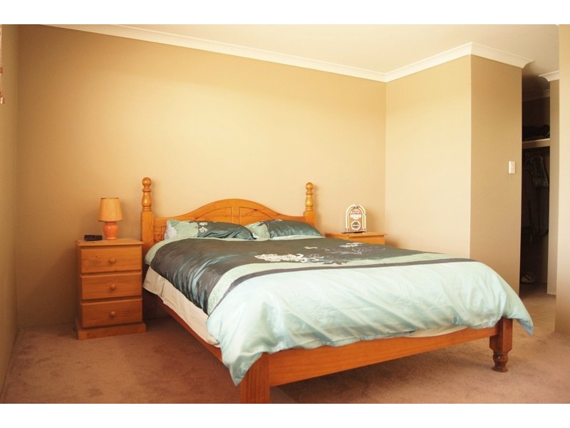 4 Bertha Loop, Dudley Park WA 6210