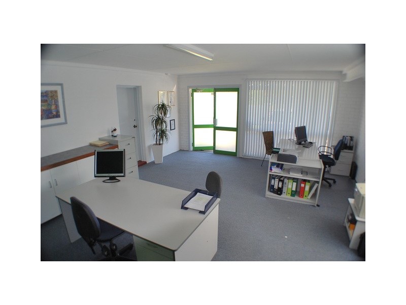 31 Sholl Street, Mandurah WA 6210