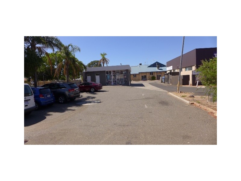 38 Pinjarra Road, Mandurah WA 6210