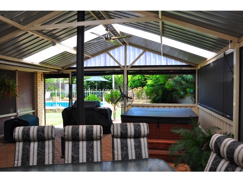 2 Dior Place, Greenfields WA 6210