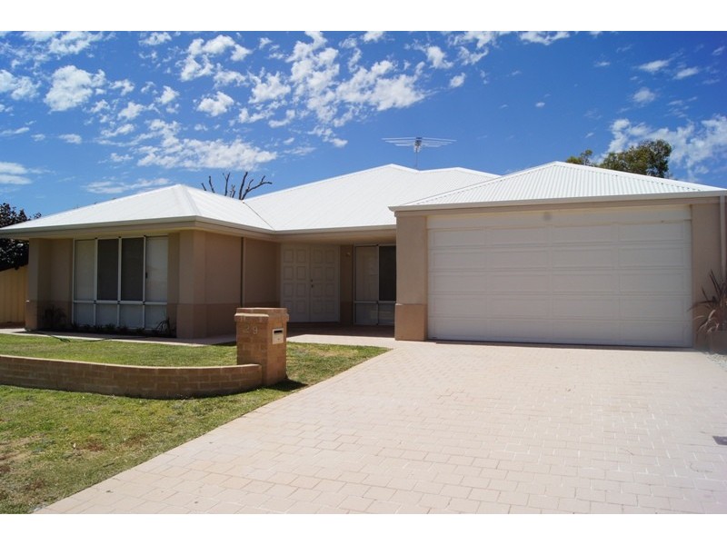 29 Hudson Drive, Dudley Park WA 6210