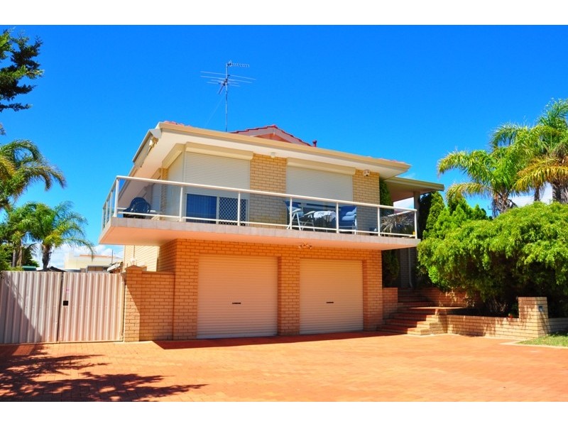 42 Perseus Road., Silver Sands WA 6210