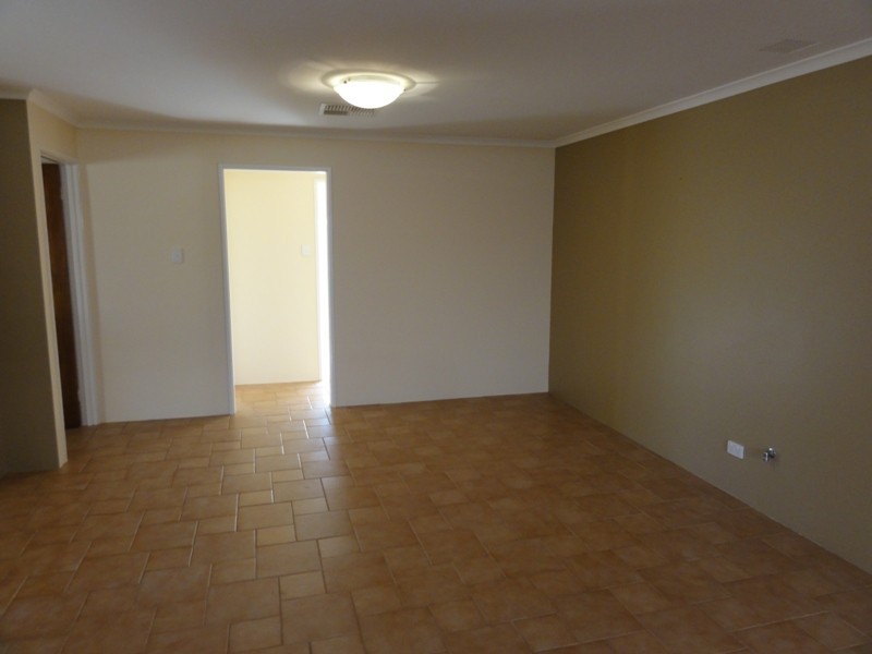 8 Eiffel Crescent, Port Kennedy WA 6172