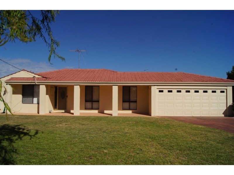 48 Kookerbrook St, Dudley Park WA 6210