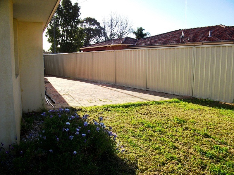 48 Kookerbrook St, Dudley Park WA 6210