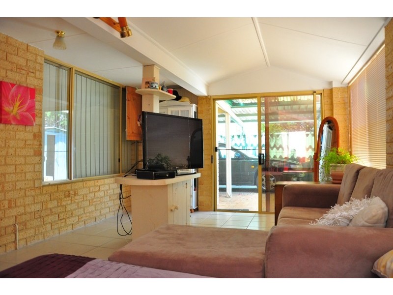 9b Sage Court, Halls Head WA 6210