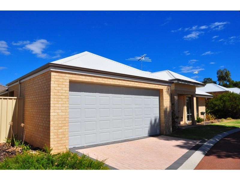 14 Zamia Loop, Wannanup WA 6210