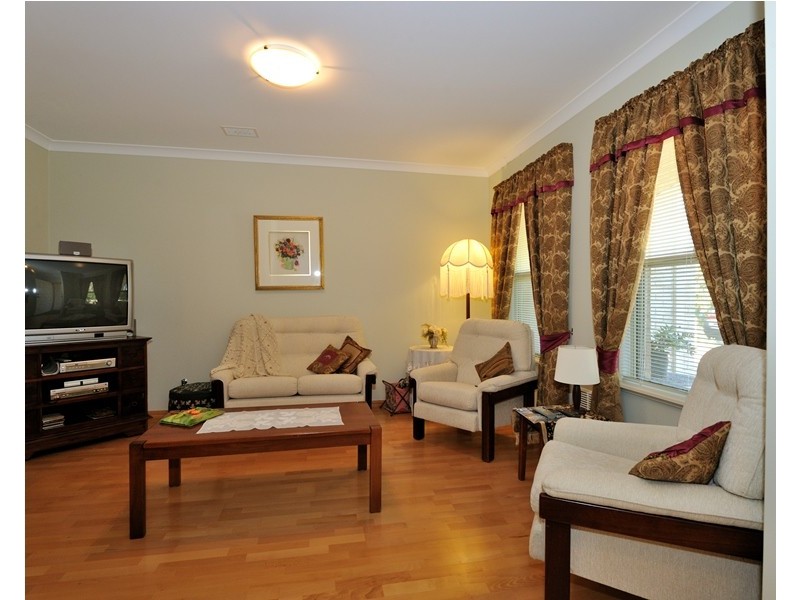 33 Willoughbridge Crescent, Erskine WA 6210