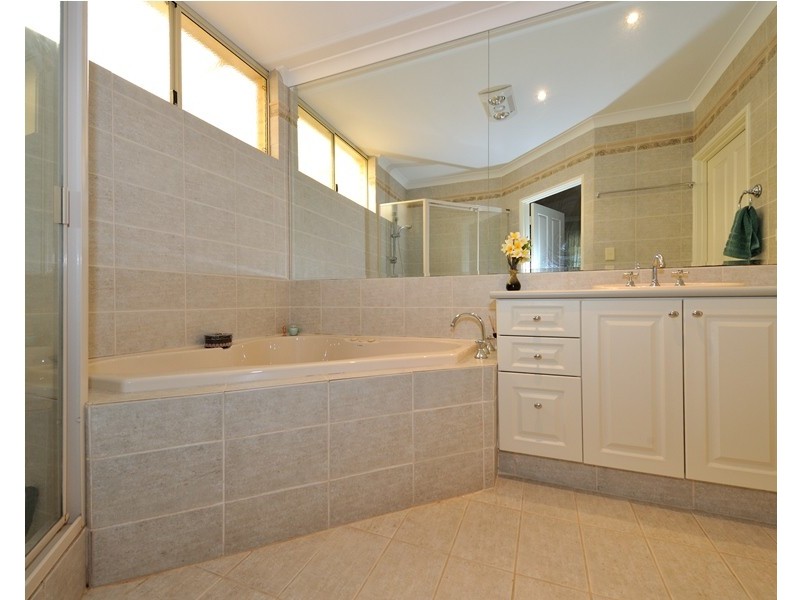 33 Willoughbridge Crescent, Erskine WA 6210