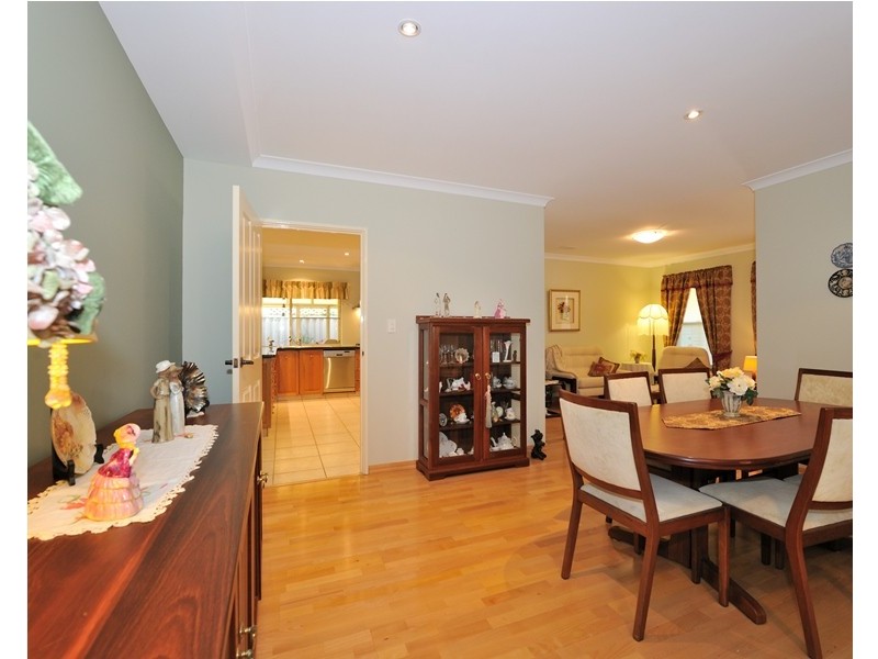 33 Willoughbridge Crescent, Erskine WA 6210