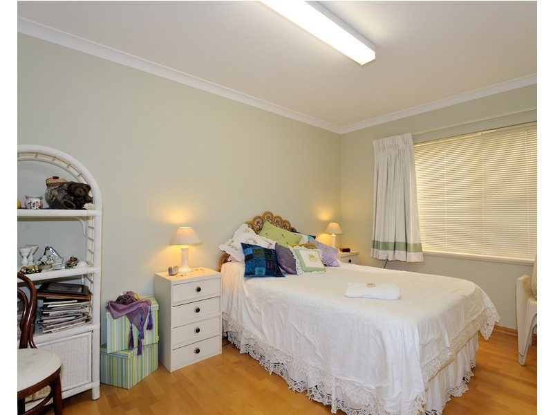 33 Willoughbridge Crescent, Erskine WA 6210