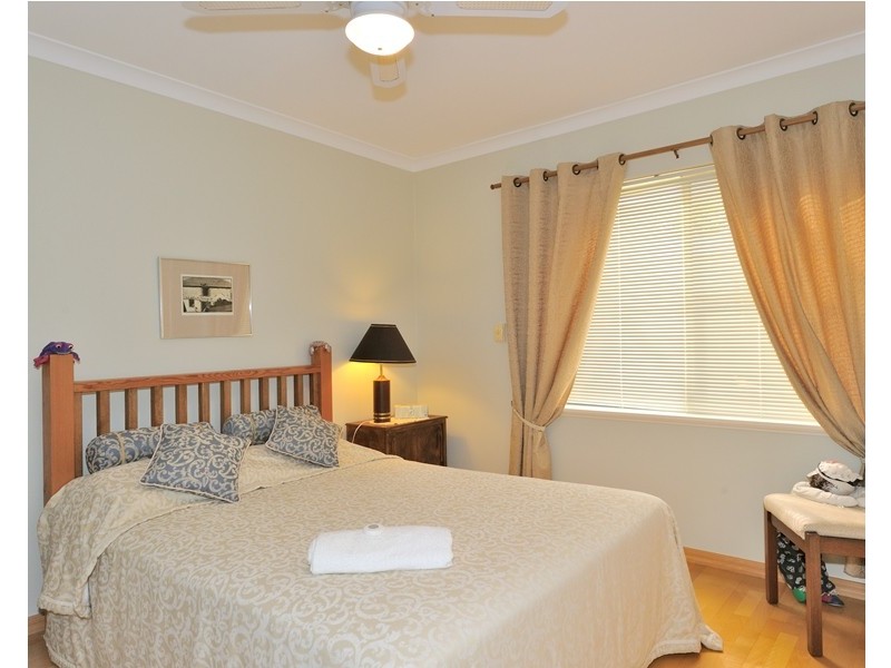 33 Willoughbridge Crescent, Erskine WA 6210