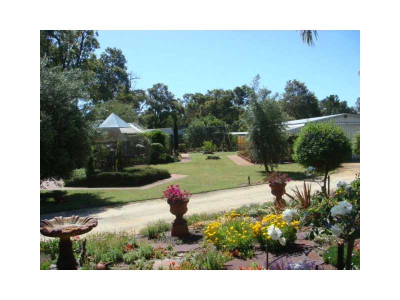 7 GREENWOOD WAY, Barragup WA 6209
