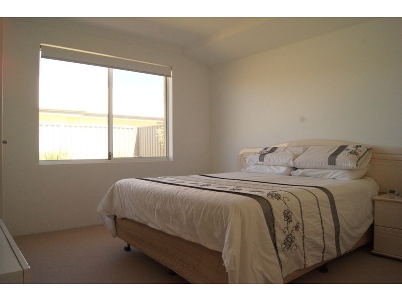 130 Countess Cct, South Yunderup WA 6208