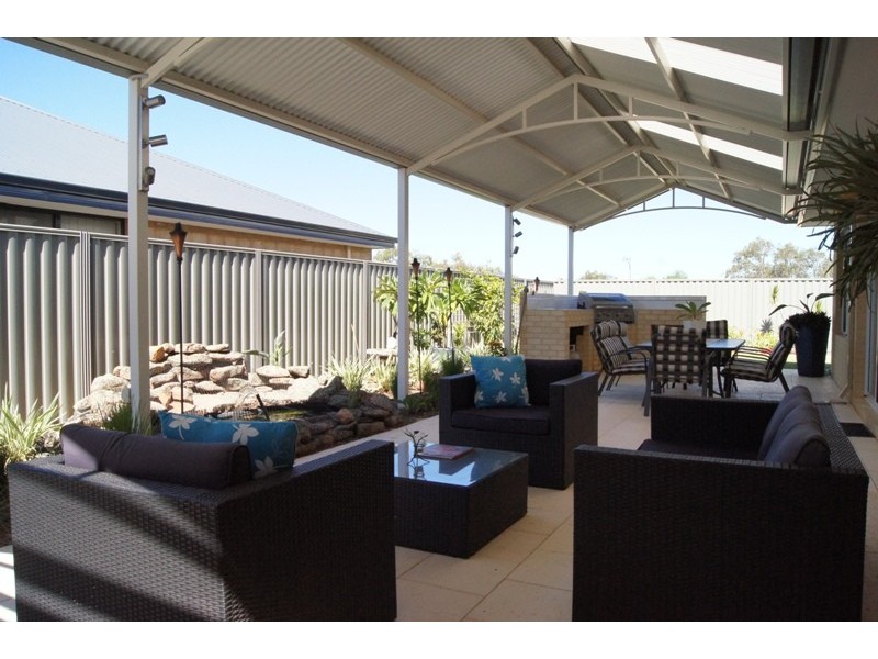 130 Countess Cct, South Yunderup WA 6208