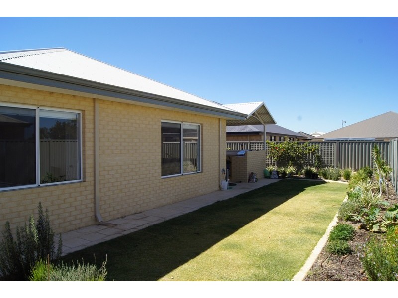 130 Countess Cct, South Yunderup WA 6208