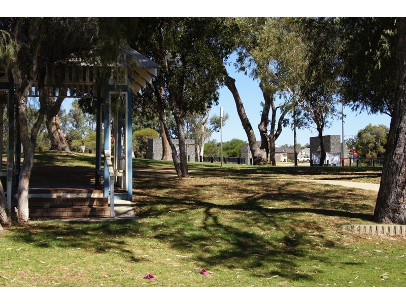 130 Countess Cct, South Yunderup WA 6208