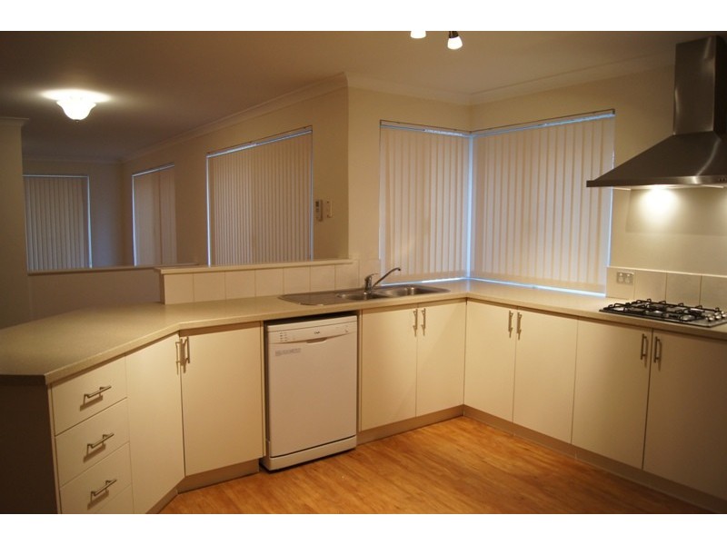 29 Hudson Drive, Dudley Park WA 6210