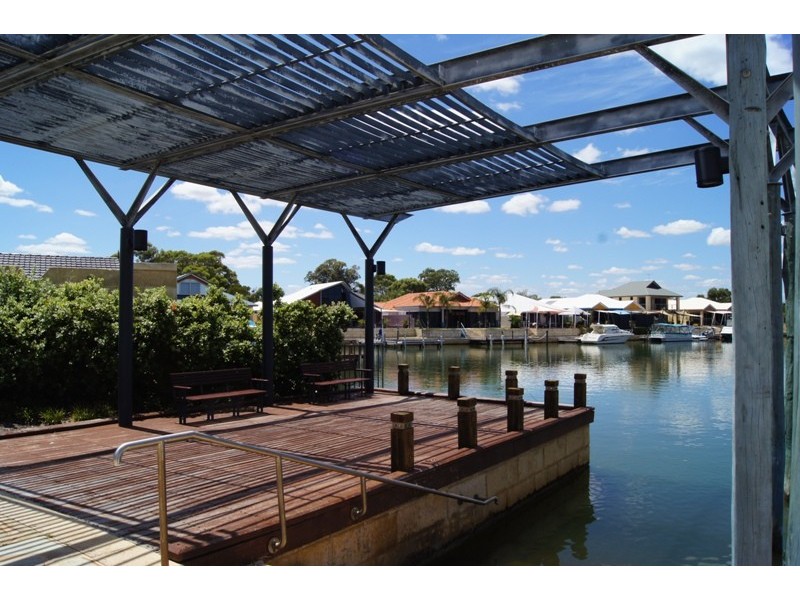 29 Hudson Drive, Dudley Park WA 6210