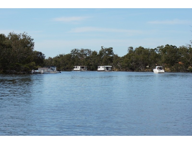 200 Banksia Tce, South Yunderup WA 6208