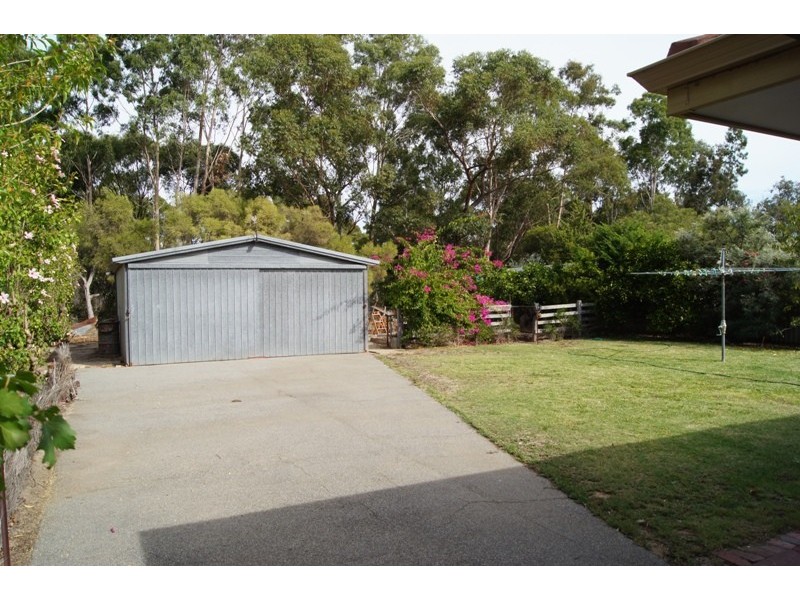 200 Banksia Tce, South Yunderup WA 6208