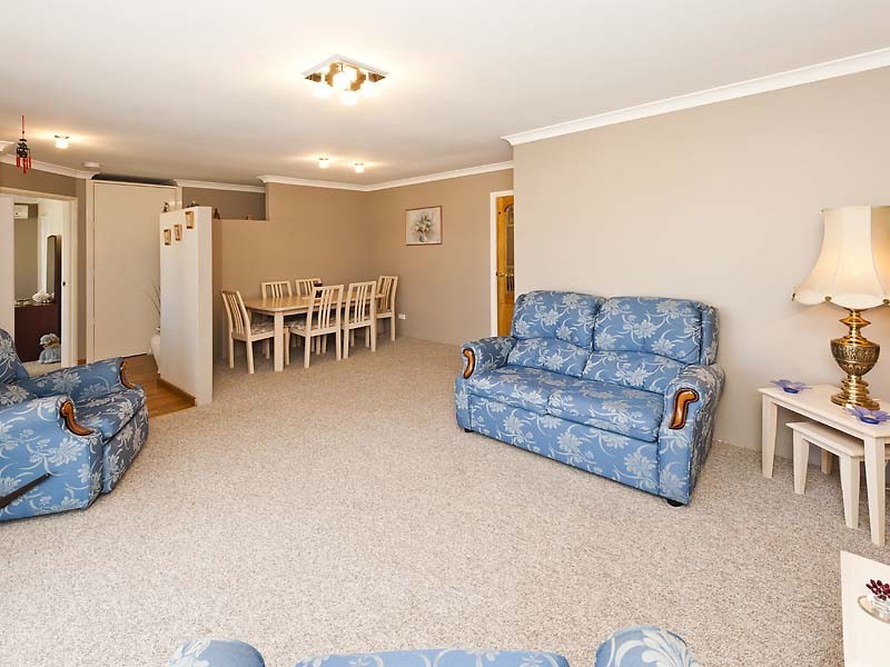 11 Augusta Mews, Meadow Springs WA 6210