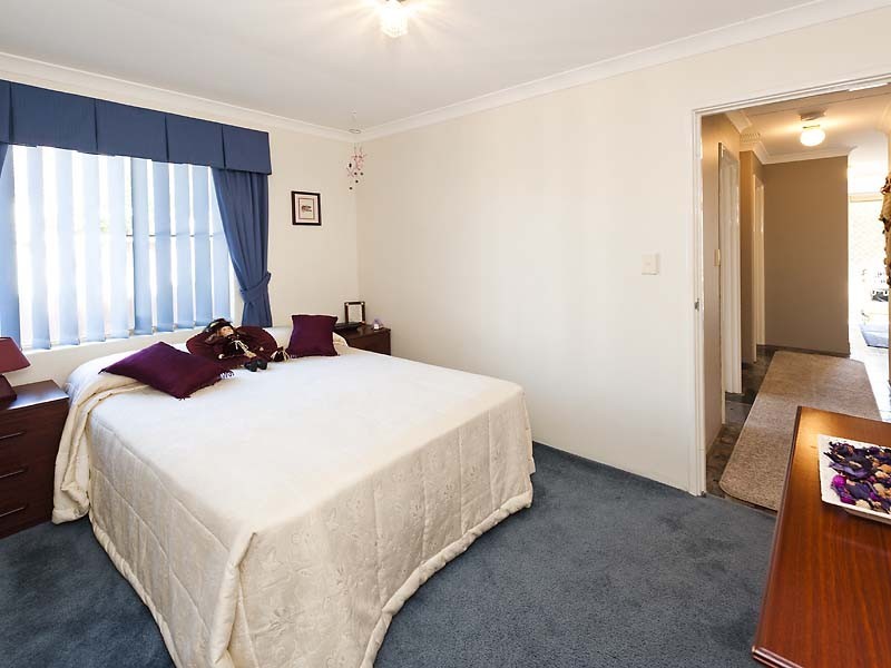 11 Augusta Mews, Meadow Springs WA 6210