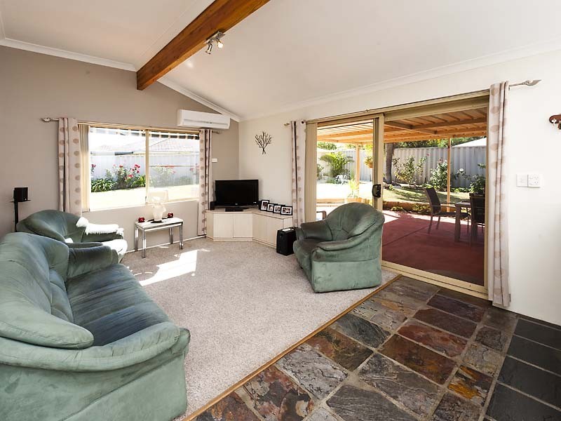 11 Augusta Mews, Meadow Springs WA 6210