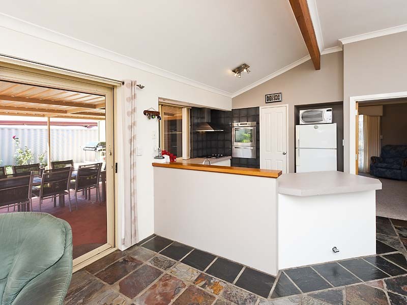 11 Augusta Mews, Meadow Springs WA 6210