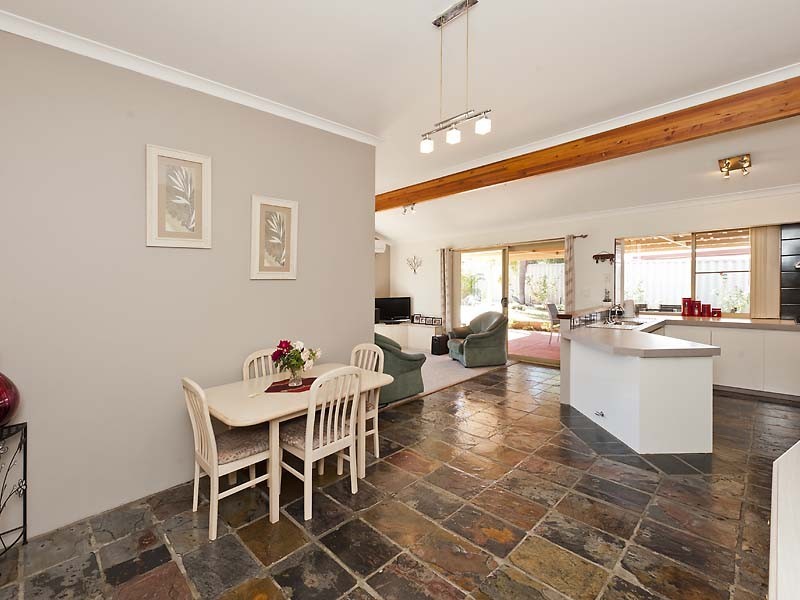 11 Augusta Mews, Meadow Springs WA 6210