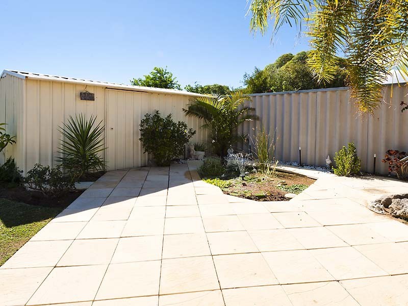 11 Augusta Mews, Meadow Springs WA 6210