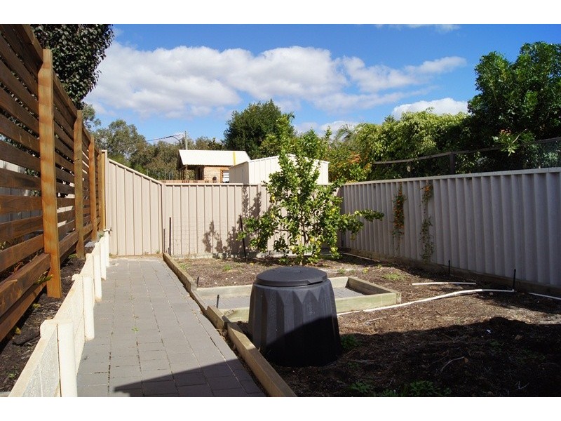 1B Yunderup Rd, South Yunderup WA 6208